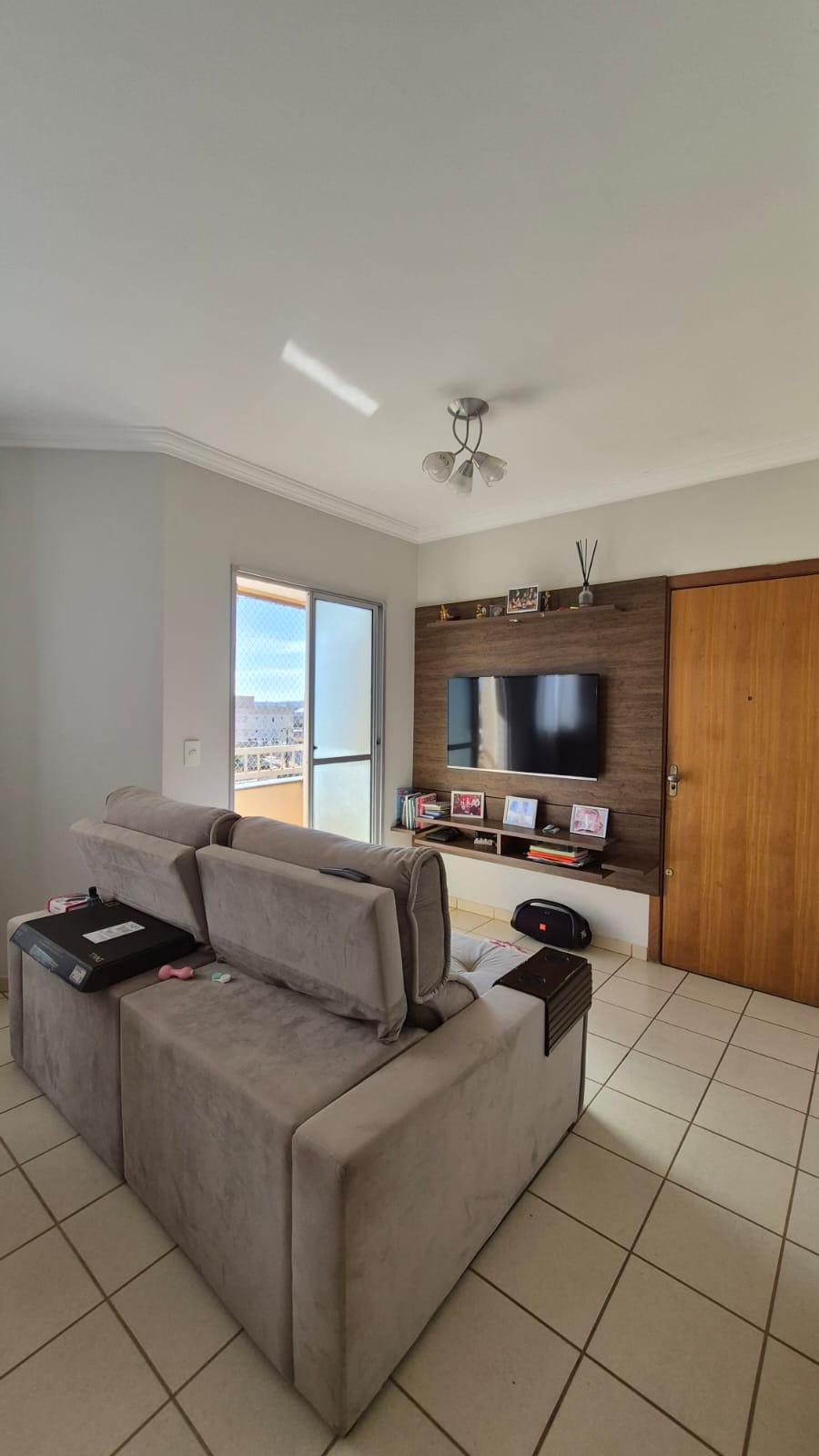Apartamento à venda em Santa Mônica, Uberlândia — foto principal