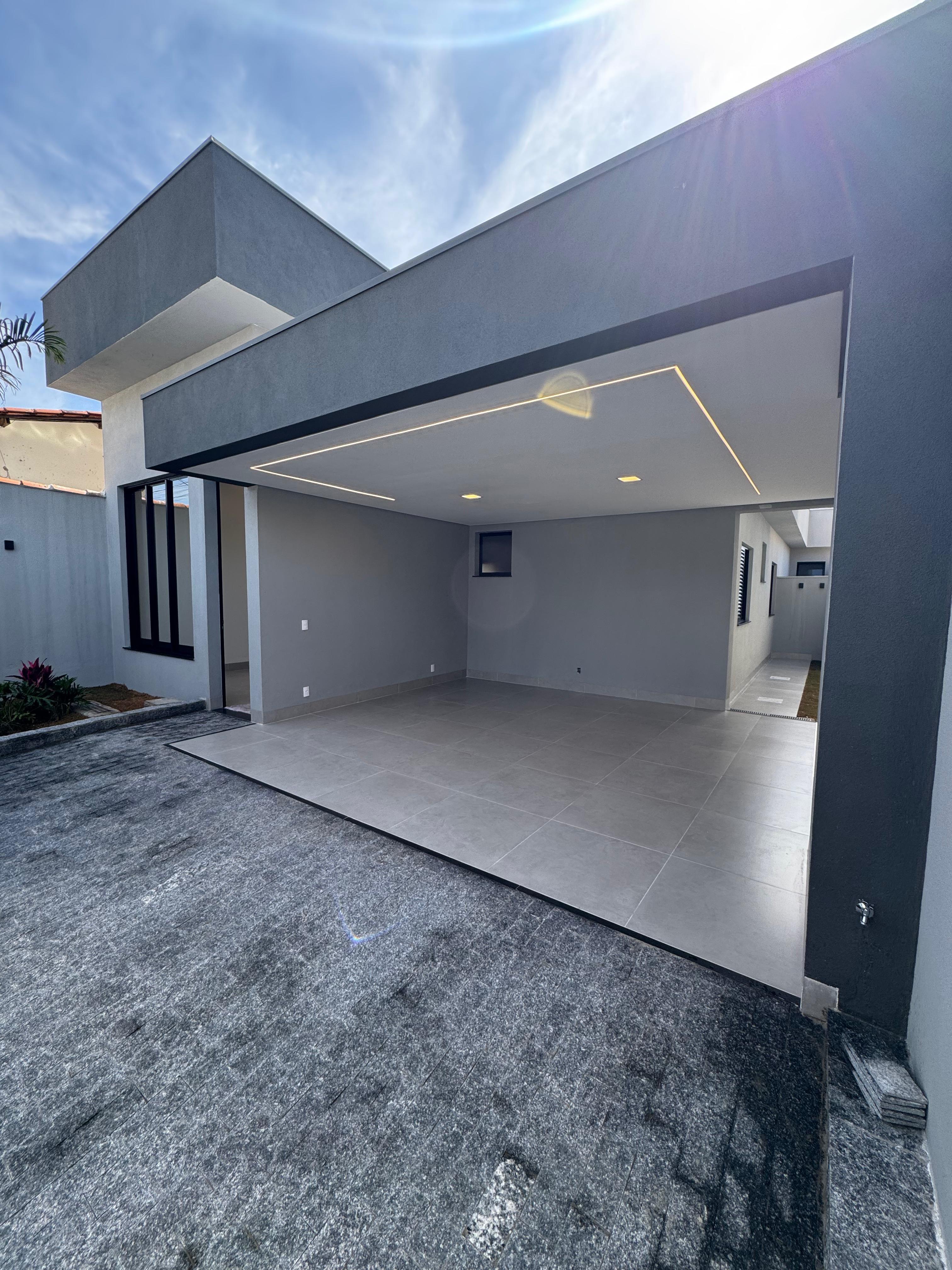 Casa à venda em Jardim Europa, Uberlândia — foto principal
