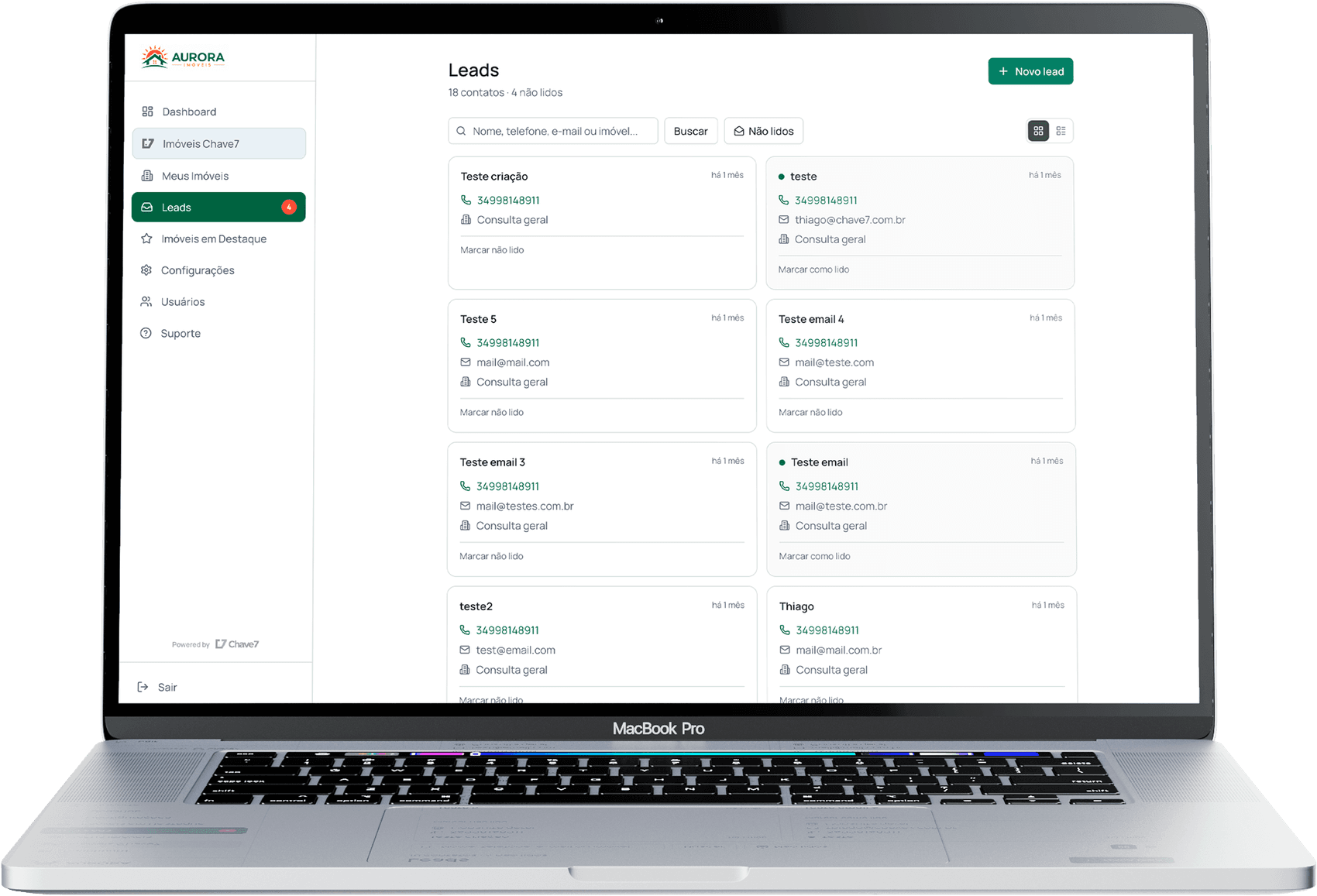 Notebook mostrando a tela de gestão de leads no Chave7 Sites