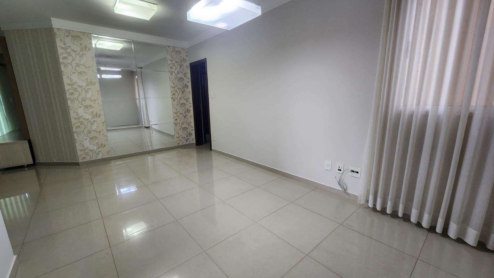 Apartamento à venda em Vigilato Pereira, Uberlândia — foto principal