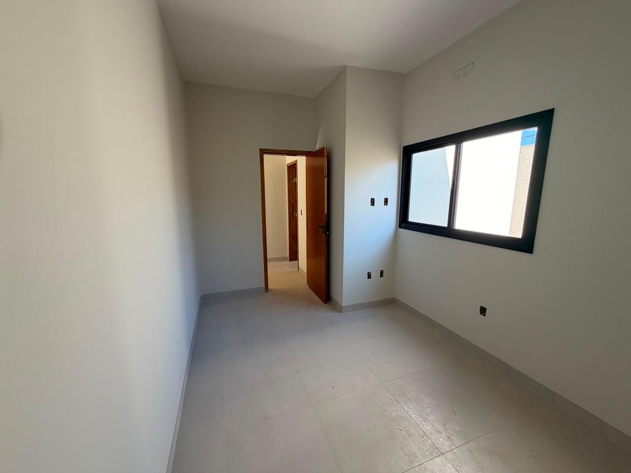 Casa à venda em Laranjeiras, Uberlândia — foto principal