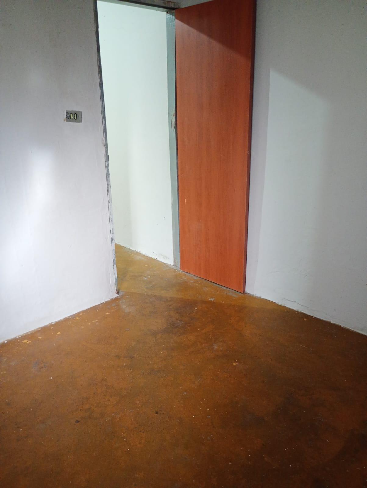 Casa à venda em Luizote de Freitas, Uberlândia — foto principal
