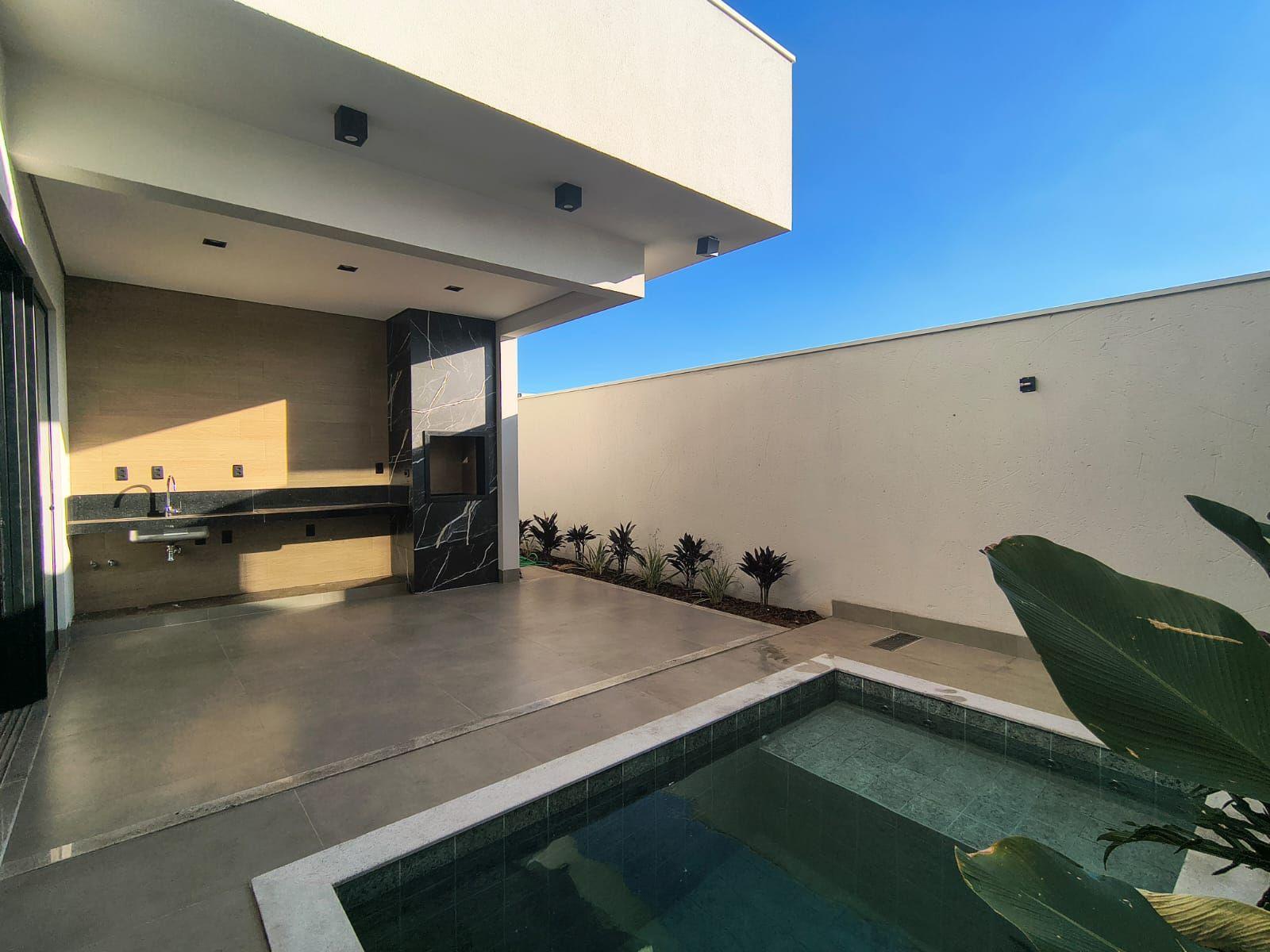 Casa à venda em Novo Mundo, Uberlândia — foto principal