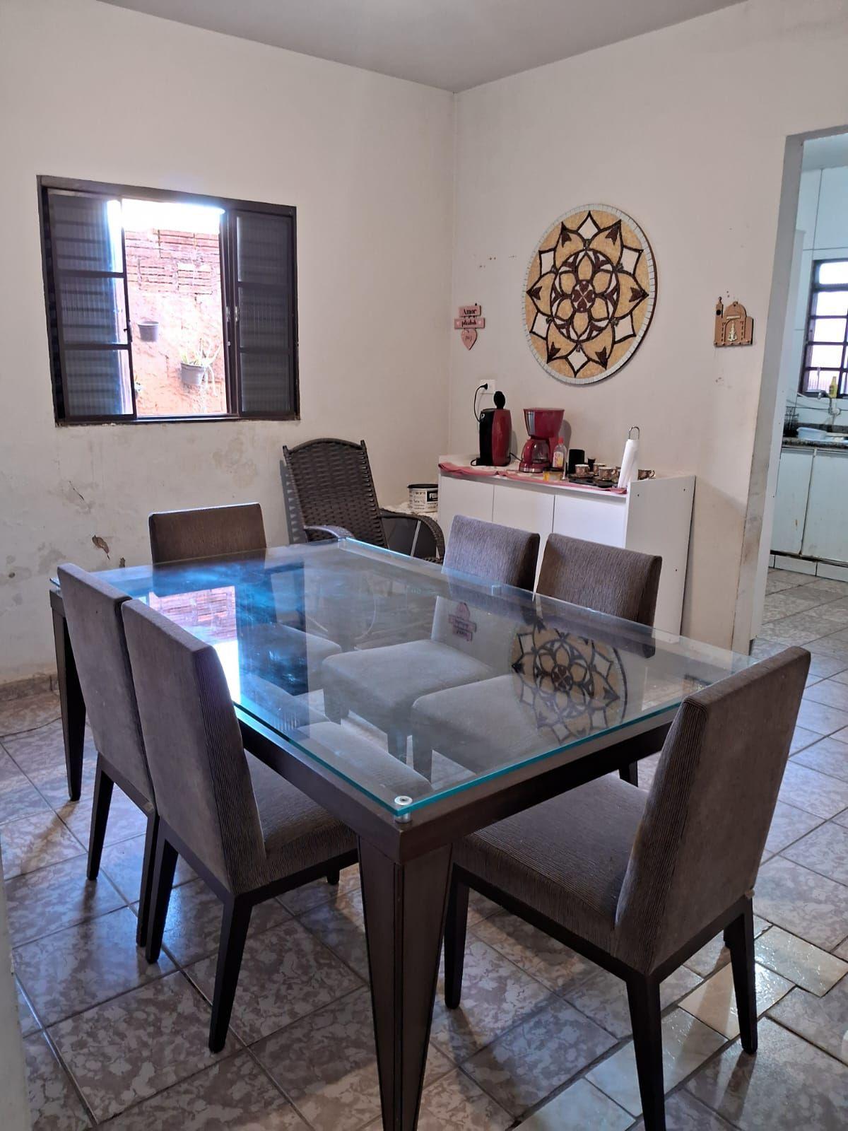 Casa à venda em Planalto, Uberlândia — foto principal