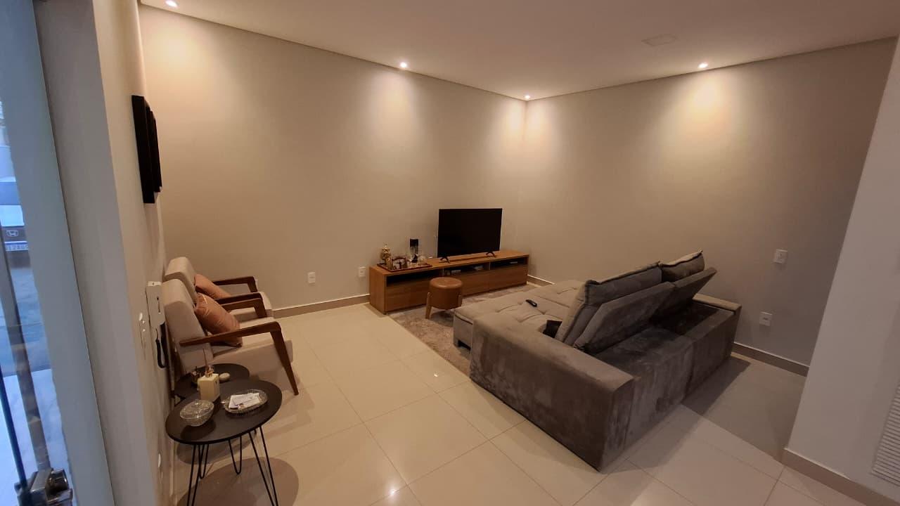 Casa à venda em Custódio Pereira, Uberlândia — foto principal