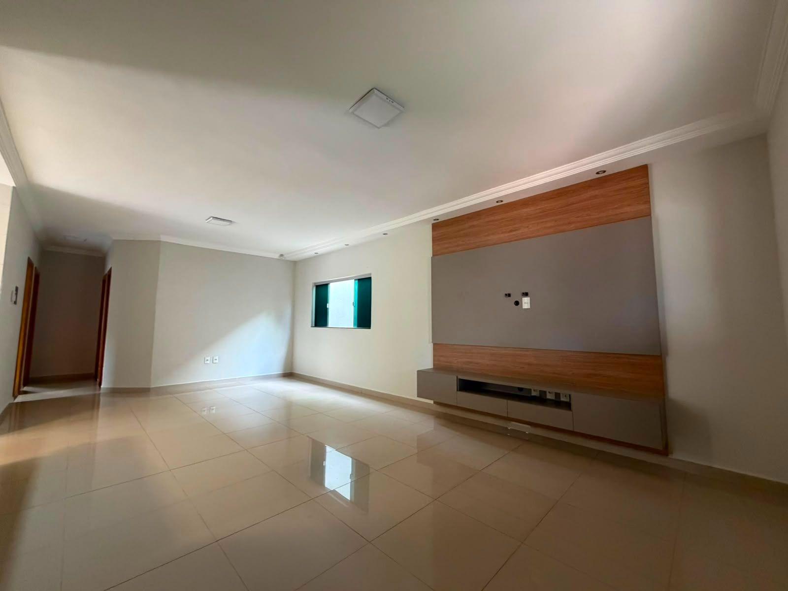 Casa à venda em Jardim Karaiba, Uberlândia — foto principal
