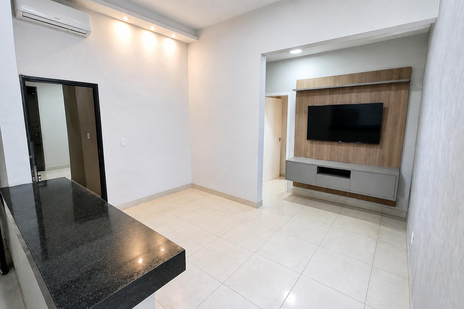 Casa à venda em Jardim Ipanema, Uberlândia — foto principal