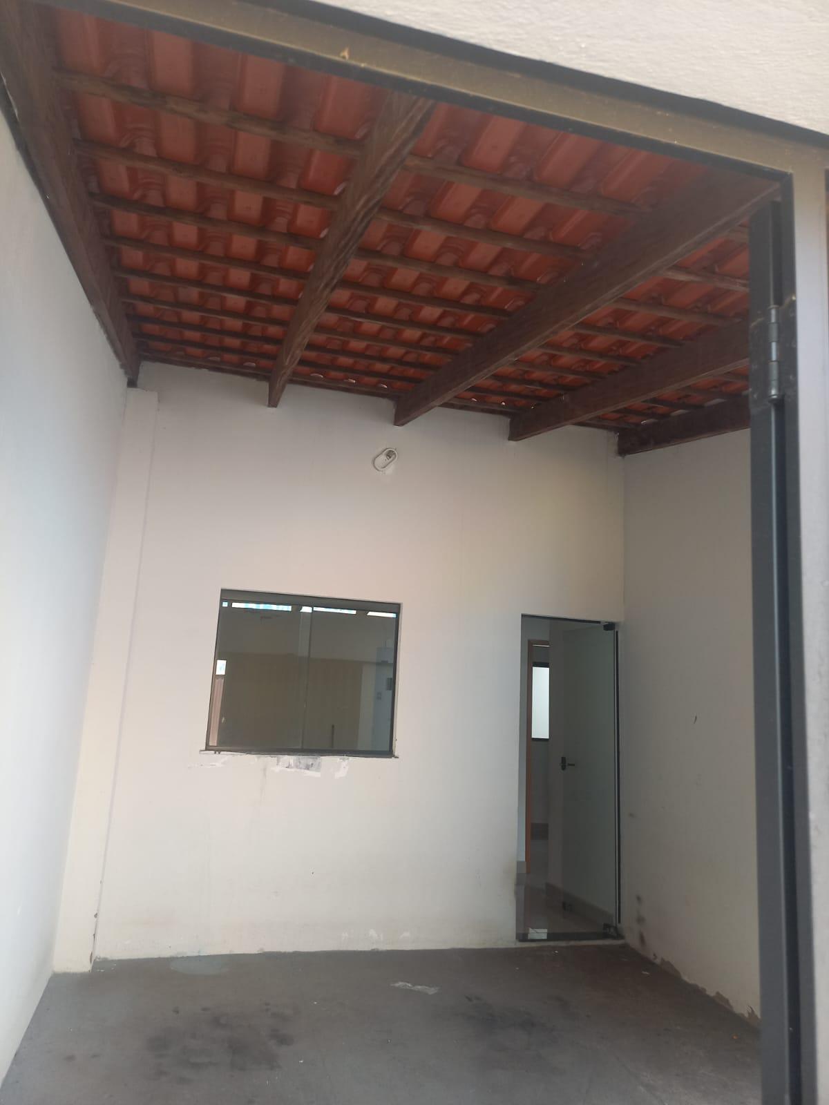 Casa à venda em Jardim Holanda, Uberlândia — foto principal