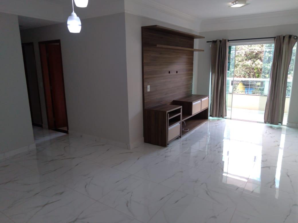 Apartamento à venda em Saraiva, Uberlândia — foto principal