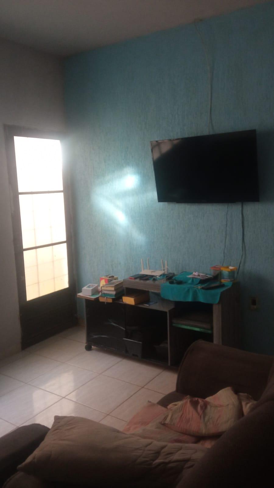 Casa à venda em Laranjeiras, Uberlândia — foto principal