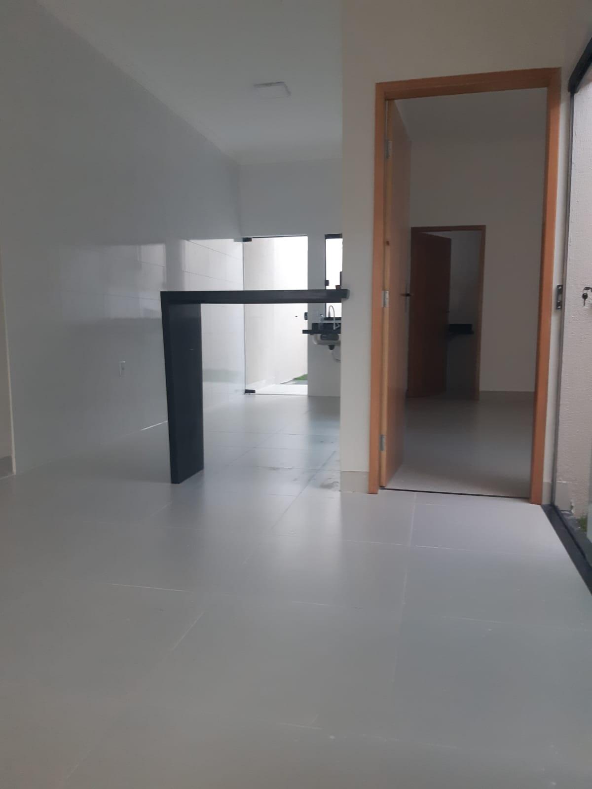 Casa à venda em Jardim Holanda, Uberlândia — foto 2
