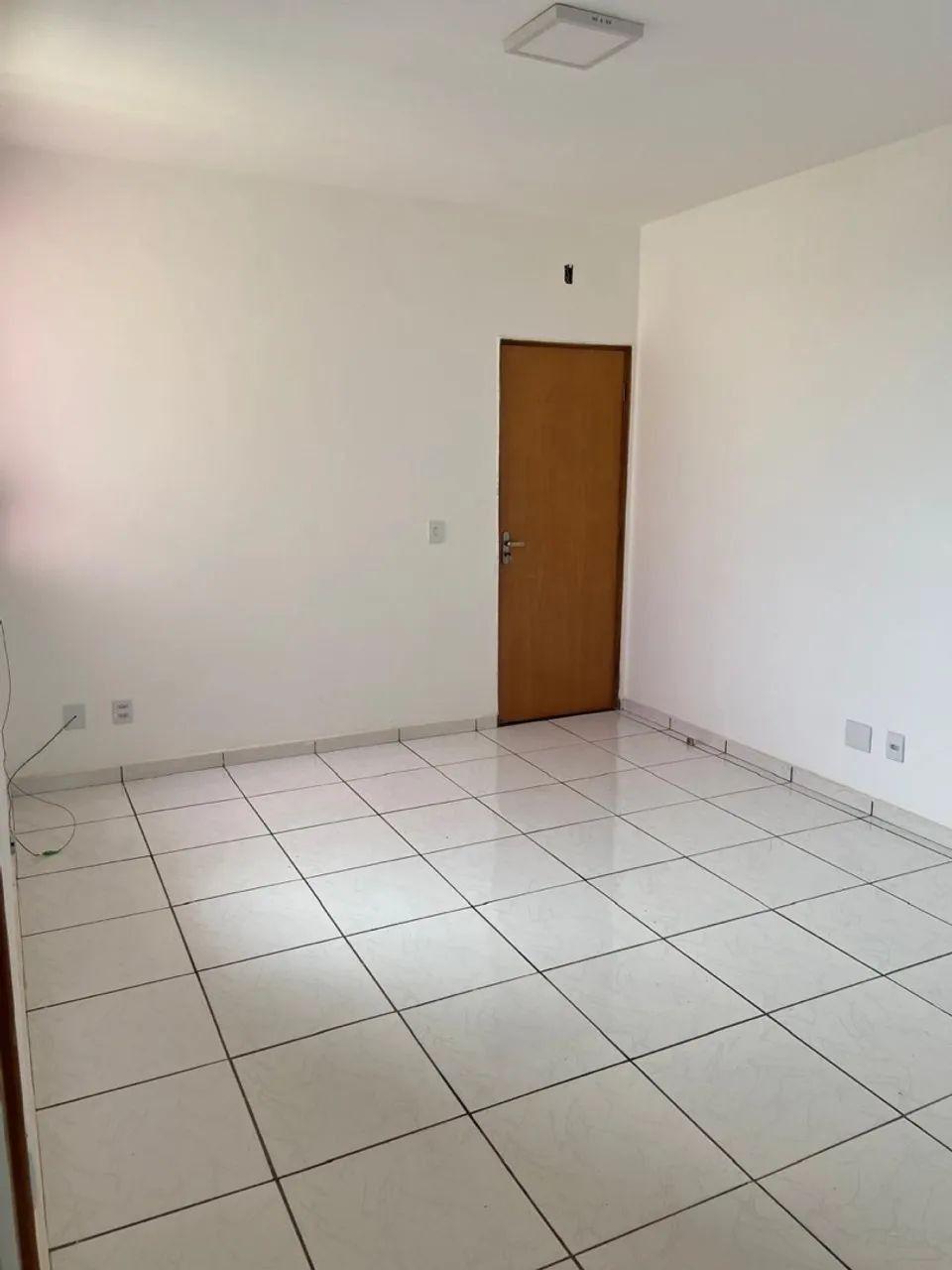 Apartamento à venda em Jaraguá, Uberlândia — foto principal