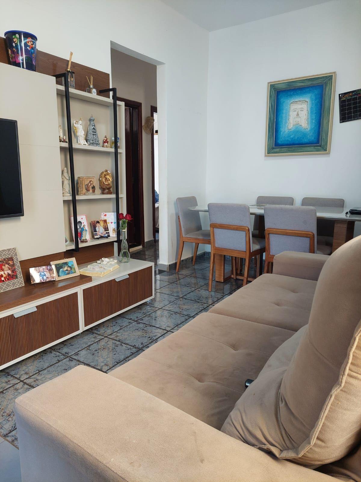Casa à venda em Pacaembu, Uberlândia — foto principal