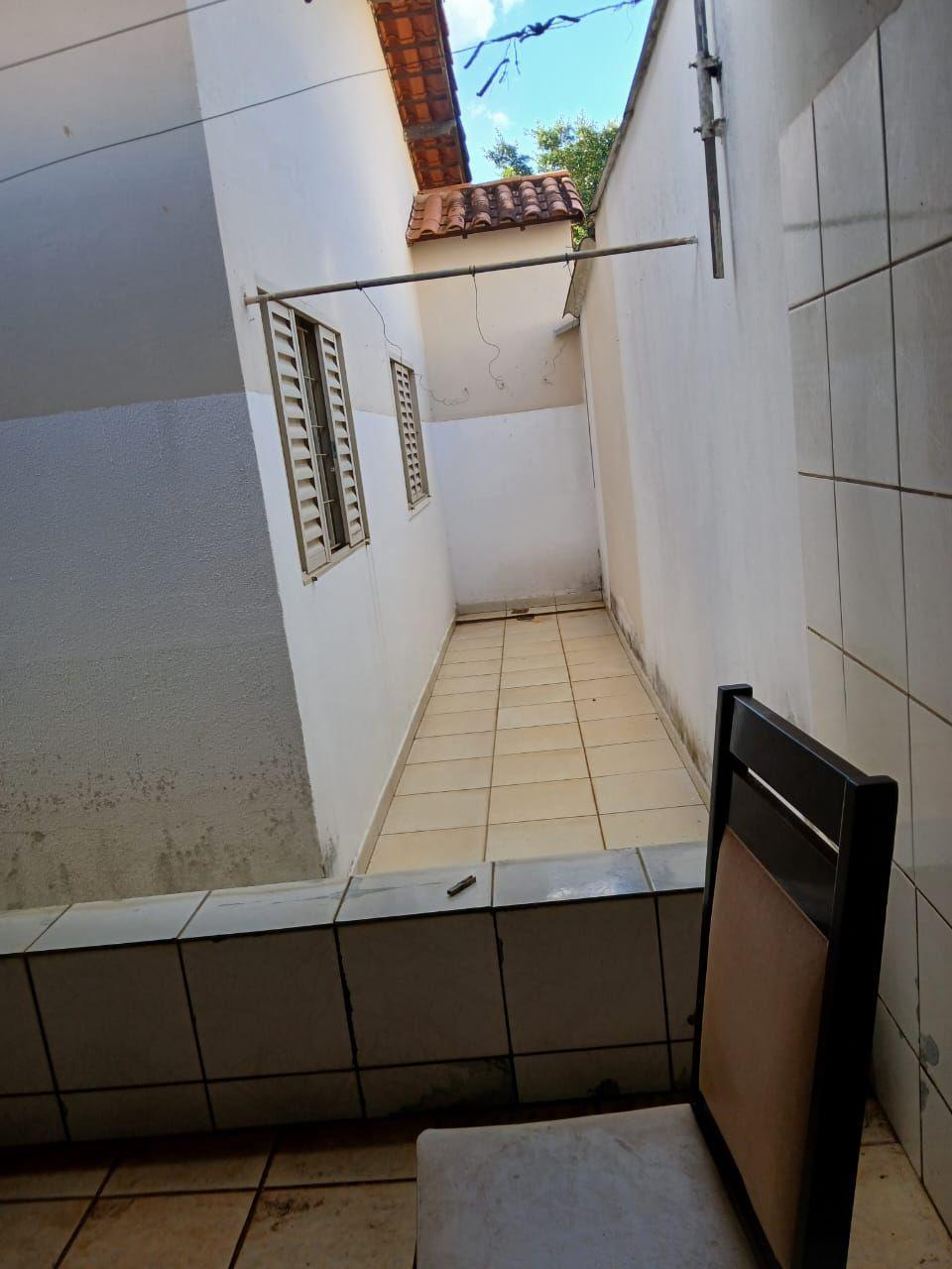 Casa à venda em Jardim das Palmeiras, Uberlândia — foto 2