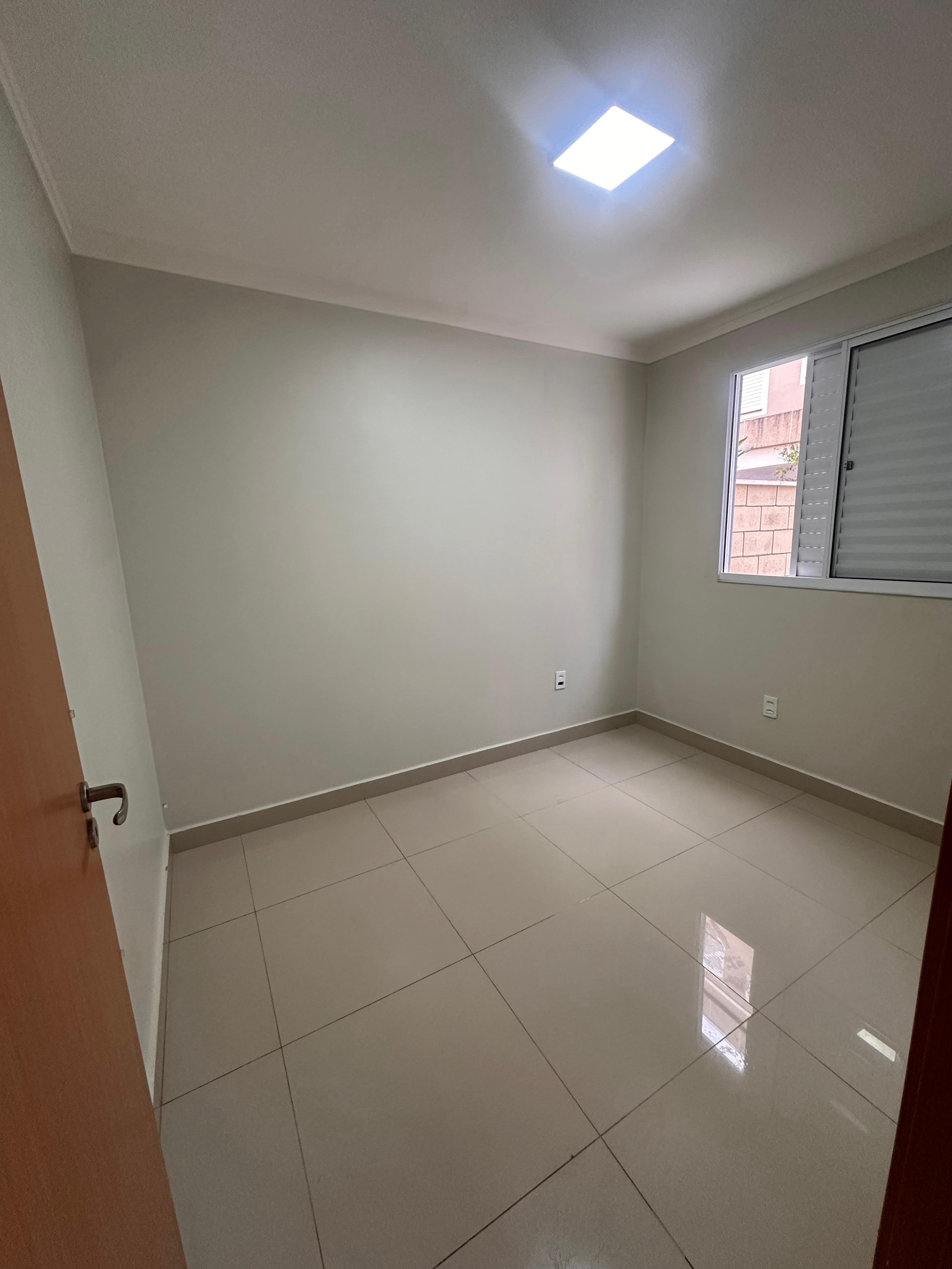 Apartamento à venda em Jardim Holanda, Uberlândia — foto 4