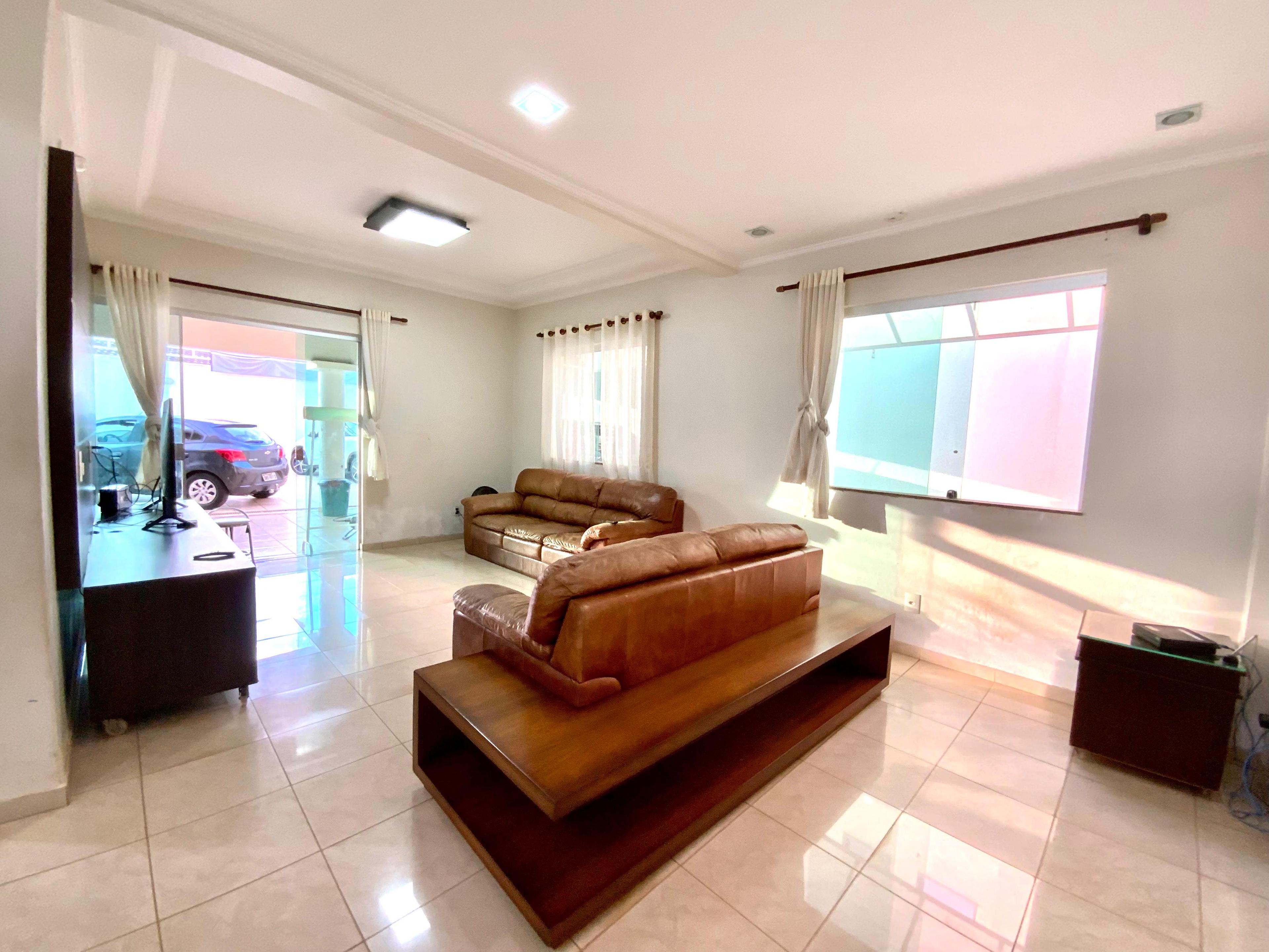 Casa à venda em Jardim Karaíba, Uberlândia — foto 2