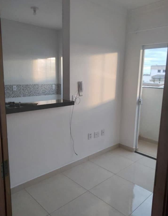 Apartamento à venda em Santa Mônica, Uberlândia — foto principal