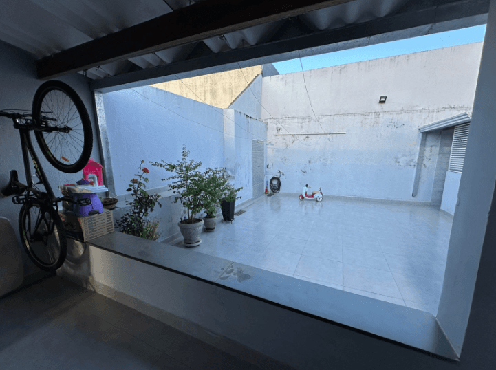 Casa à venda em Santa Mônica, Uberlândia — foto principal