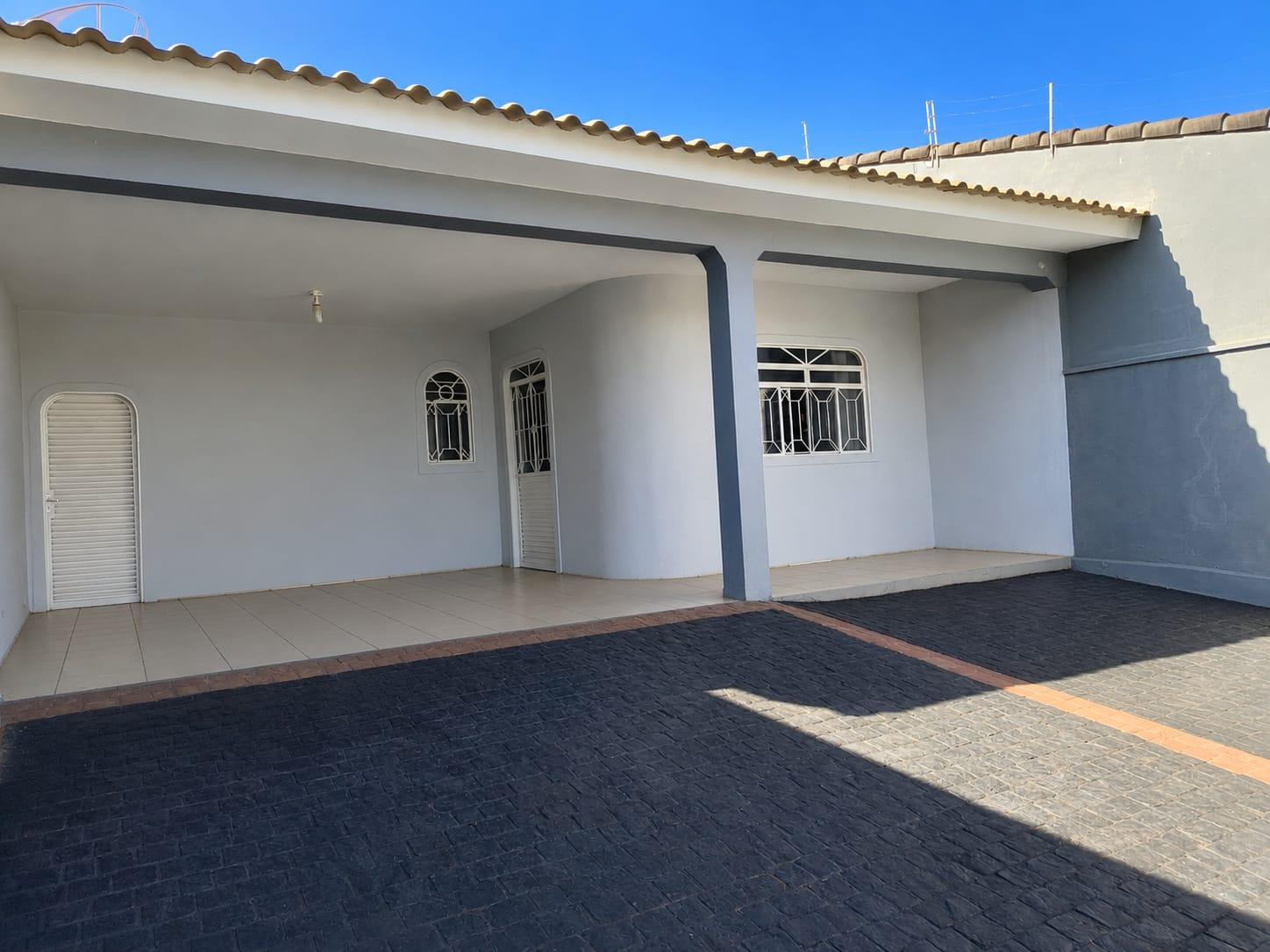 Casa à venda em Brasil, Uberlândia — foto principal