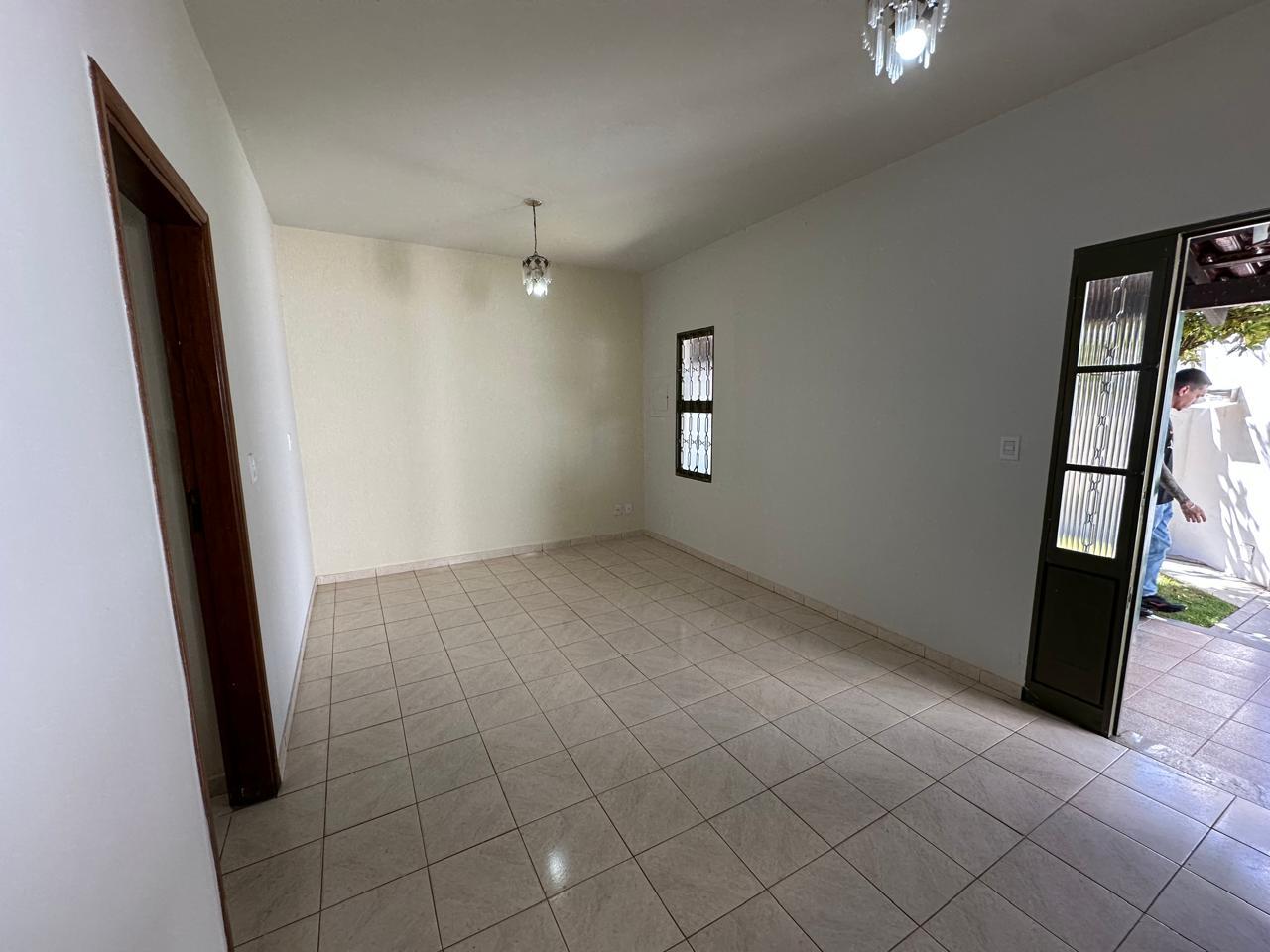 Casa à venda em Santa Mônica, Uberlândia — foto 2