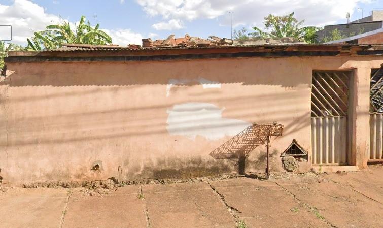 Lote/Terreno à venda em Dona Zulmira, Uberlândia — foto principal