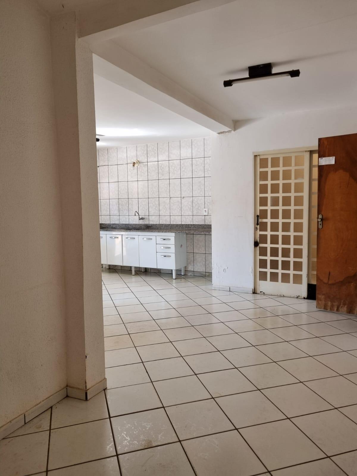 Casa à venda em Granada, Uberlândia — foto principal