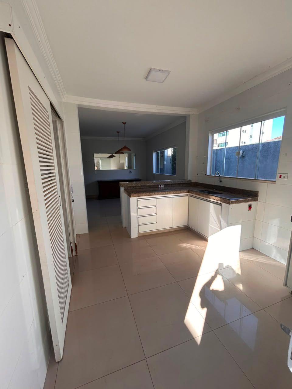 Casa à venda em Tabajaras, Uberlândia — foto 2