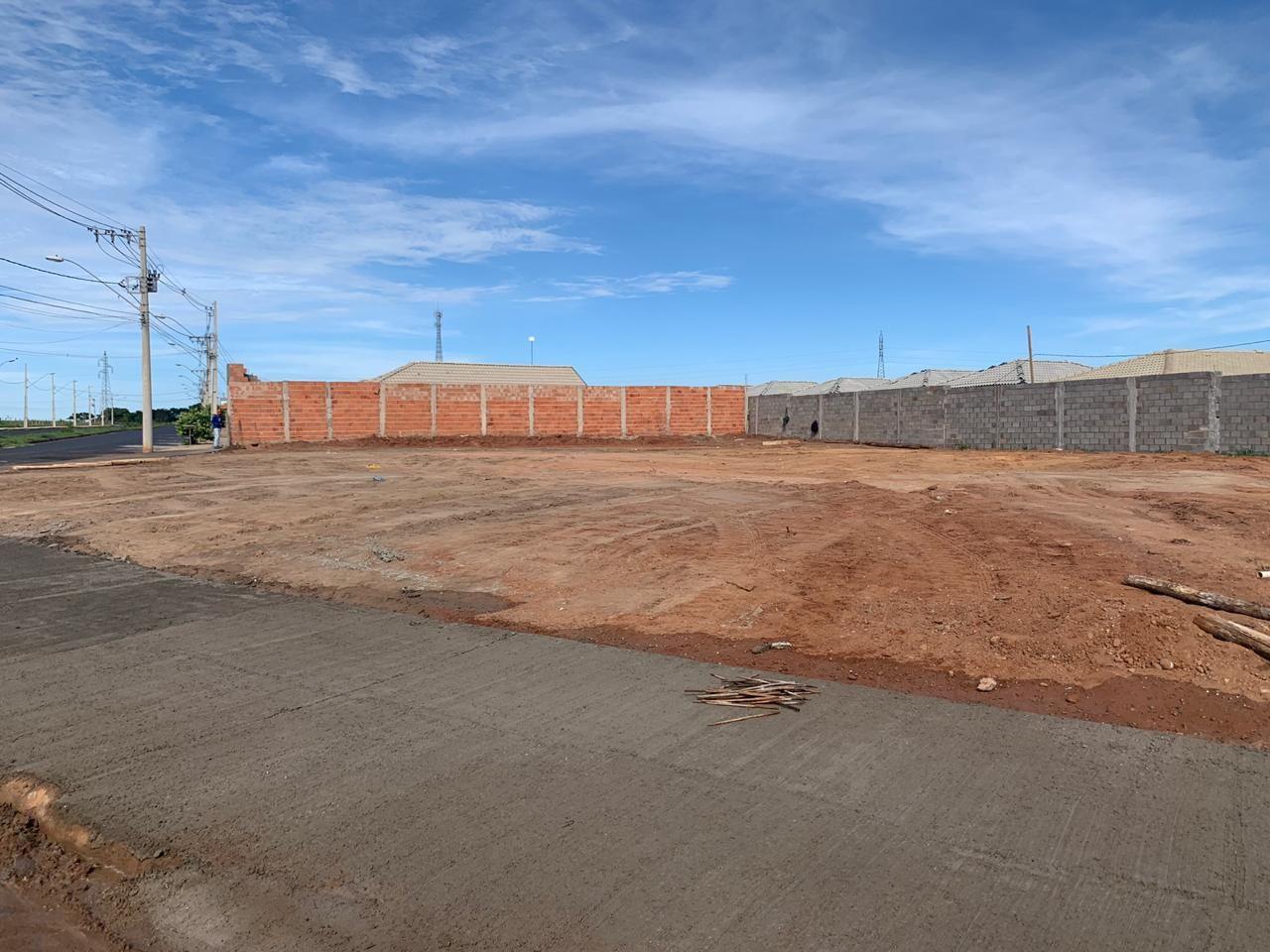 Lote/Terreno à venda em Pequis, Uberlândia — foto principal