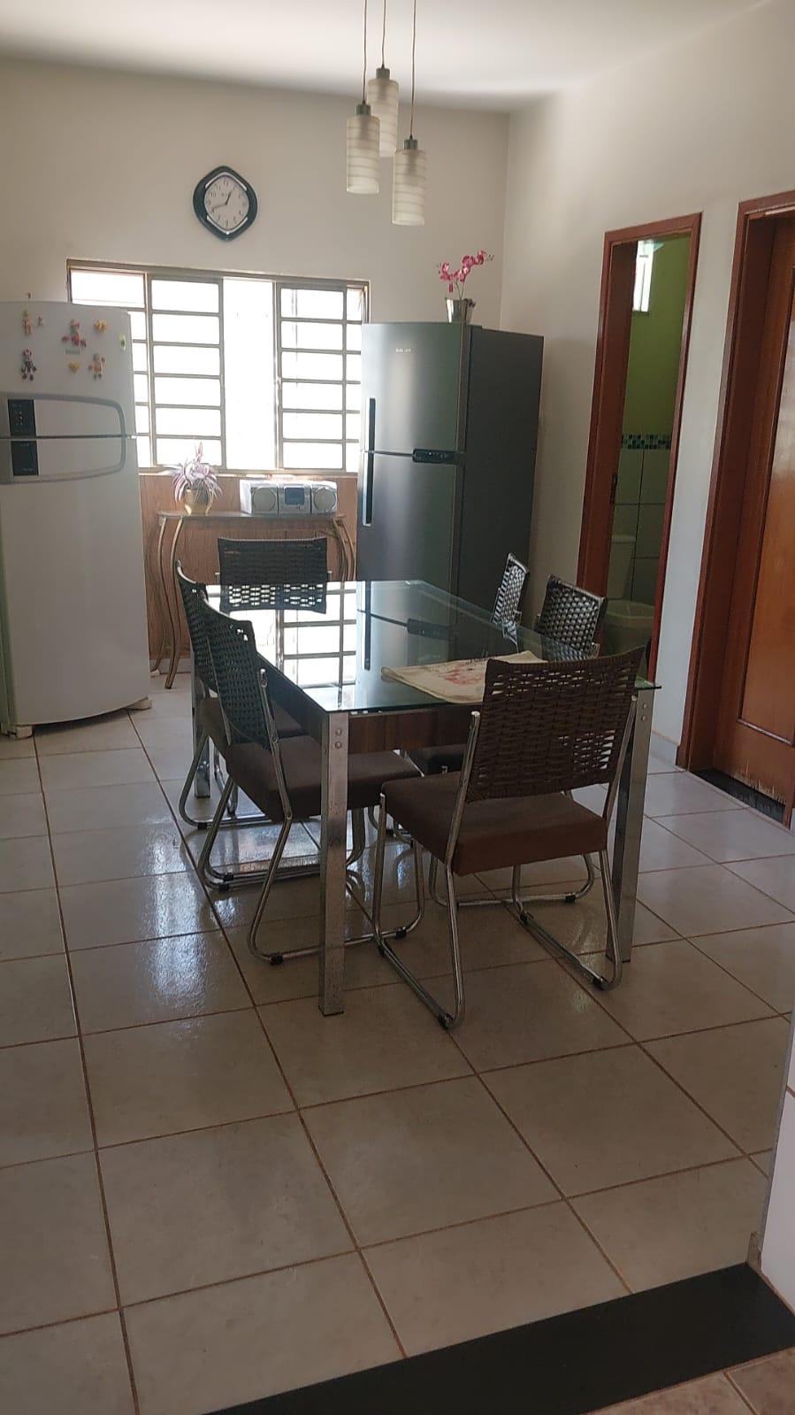 Casa à venda em Tibery, Uberlândia — foto principal