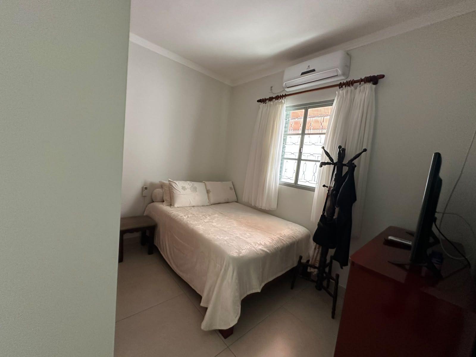 Casa à venda em Cidade Jardim, Uberlândia — foto 2