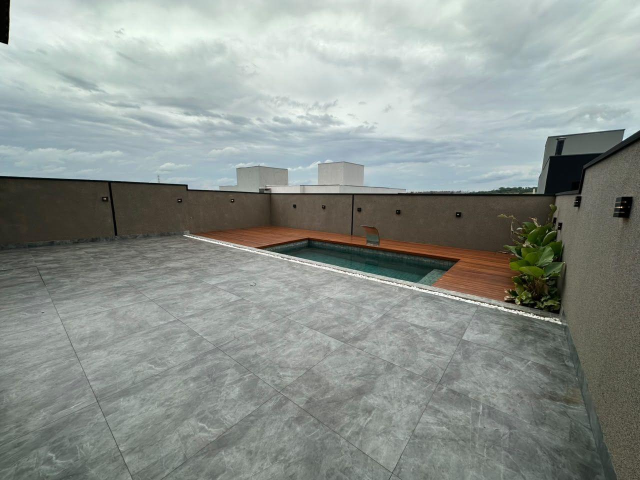 Casa à venda em Granja Marileusa, Uberlândia — foto principal