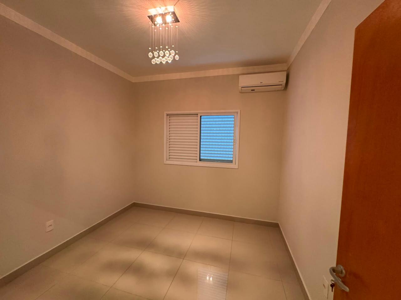Casa à venda em Novo Mundo, Uberlândia — foto 2