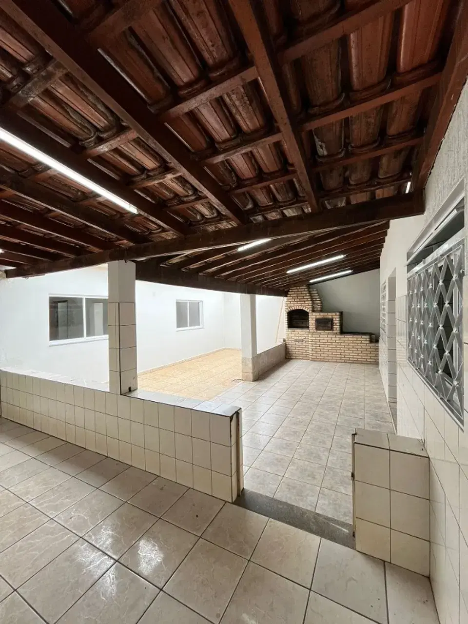 Casa à venda em Santa Rosa, Uberlândia — foto principal