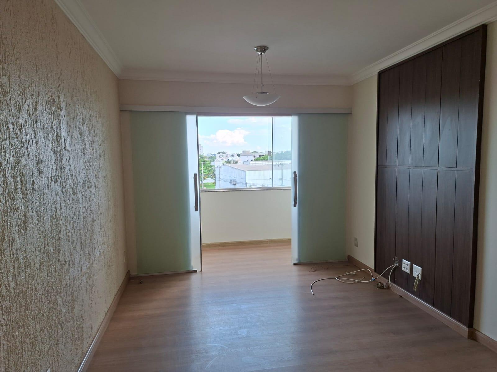 Apartamento à venda em Alto Umuarama, Uberlândia — foto principal
