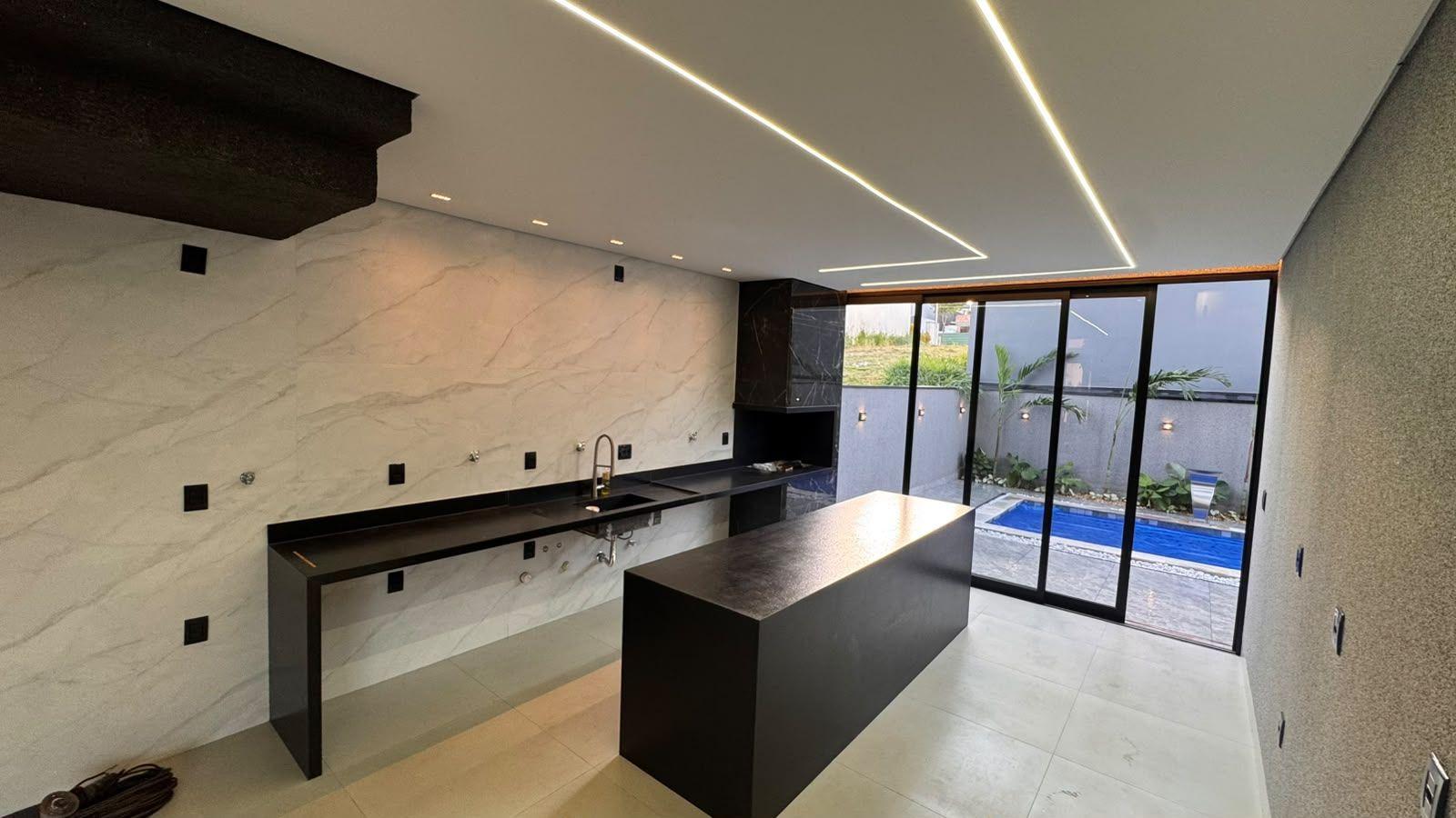 Casa à venda em Granja Marileusa, Uberlândia — foto principal