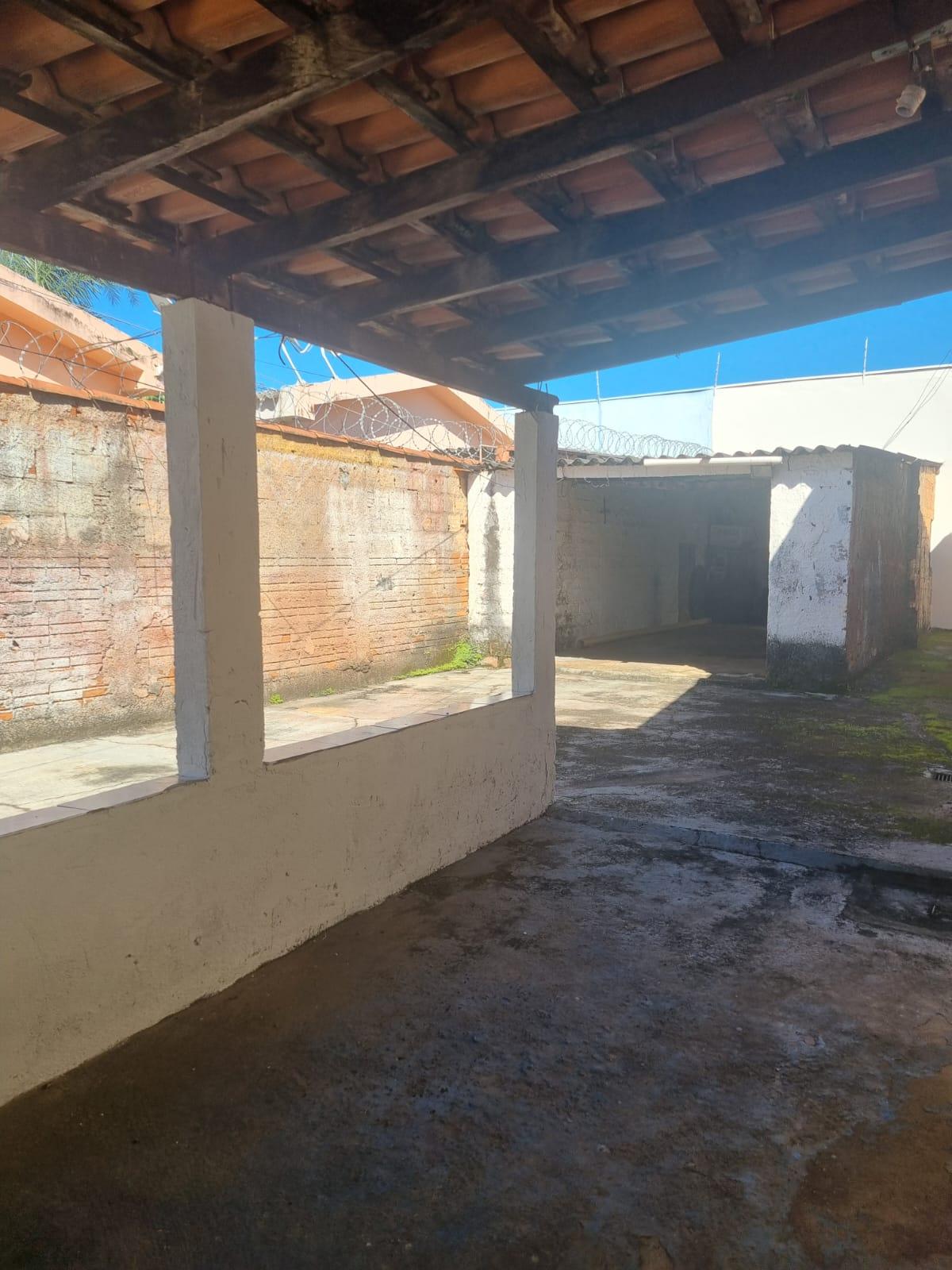 Casa à venda em Santa Mônica, Uberlândia — foto 2