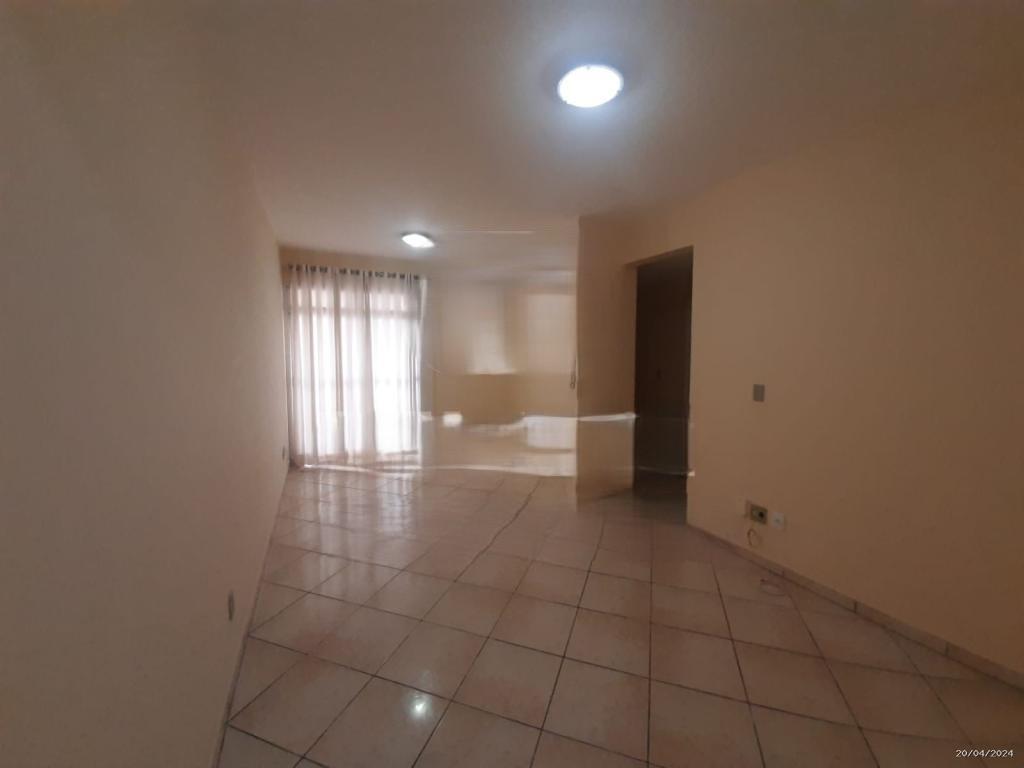 Apartamento à venda em Saraiva, Uberlândia — foto principal