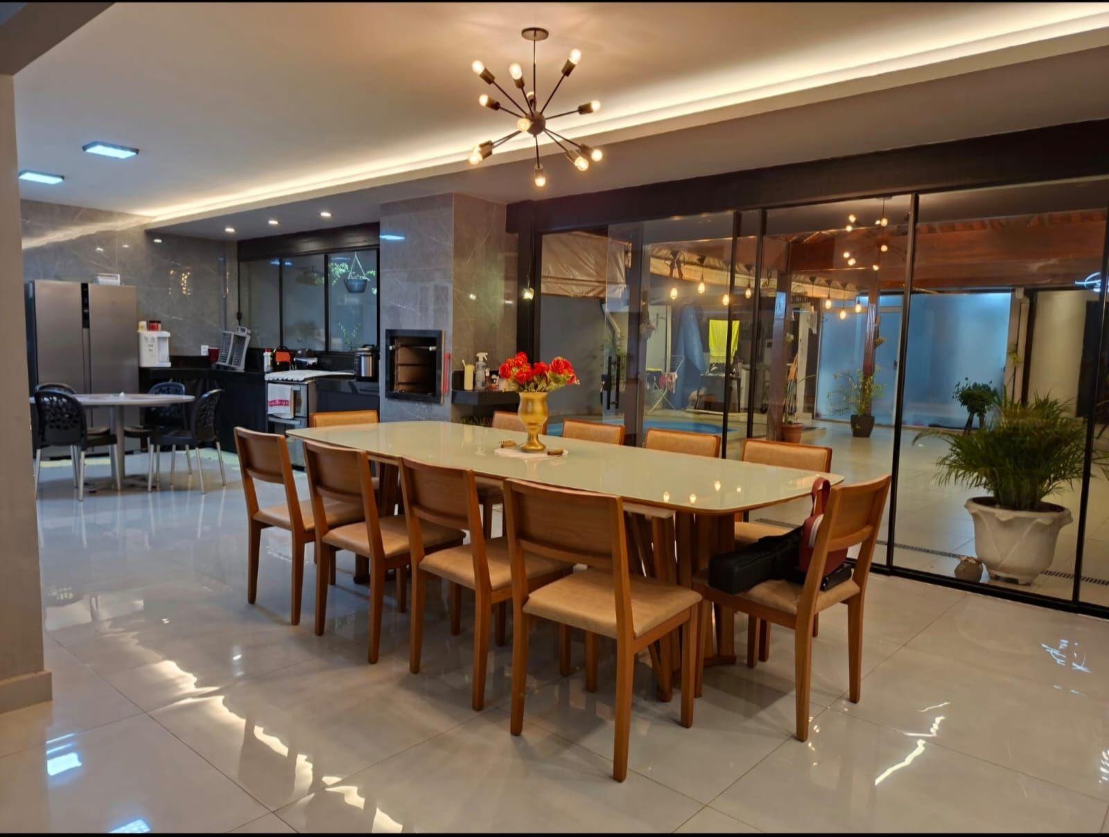 Casa à venda em Minas Gerais, Uberlândia — foto principal