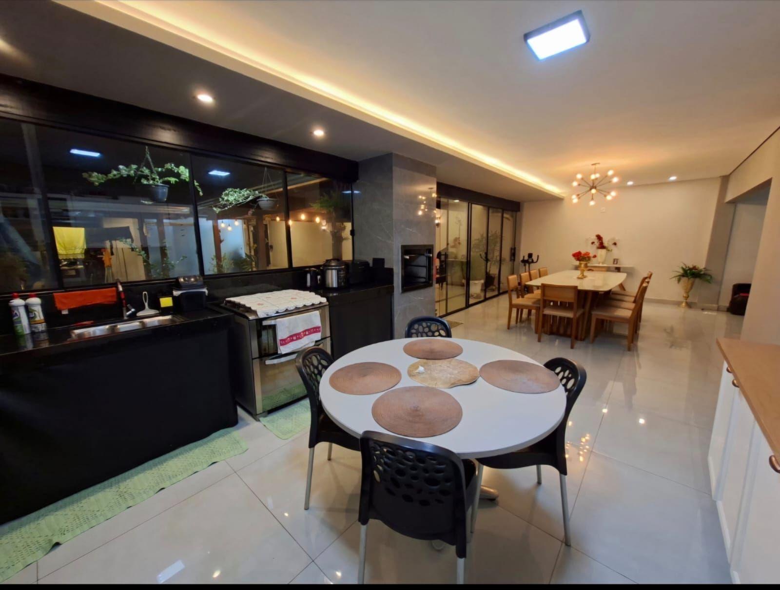 Casa à venda em Minas Gerais, Uberlândia — foto 5