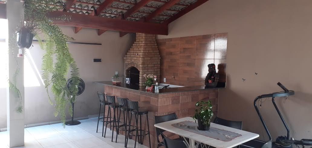Casa à venda em Loteamento Residencial Pequis, Uberlândia — foto principal
